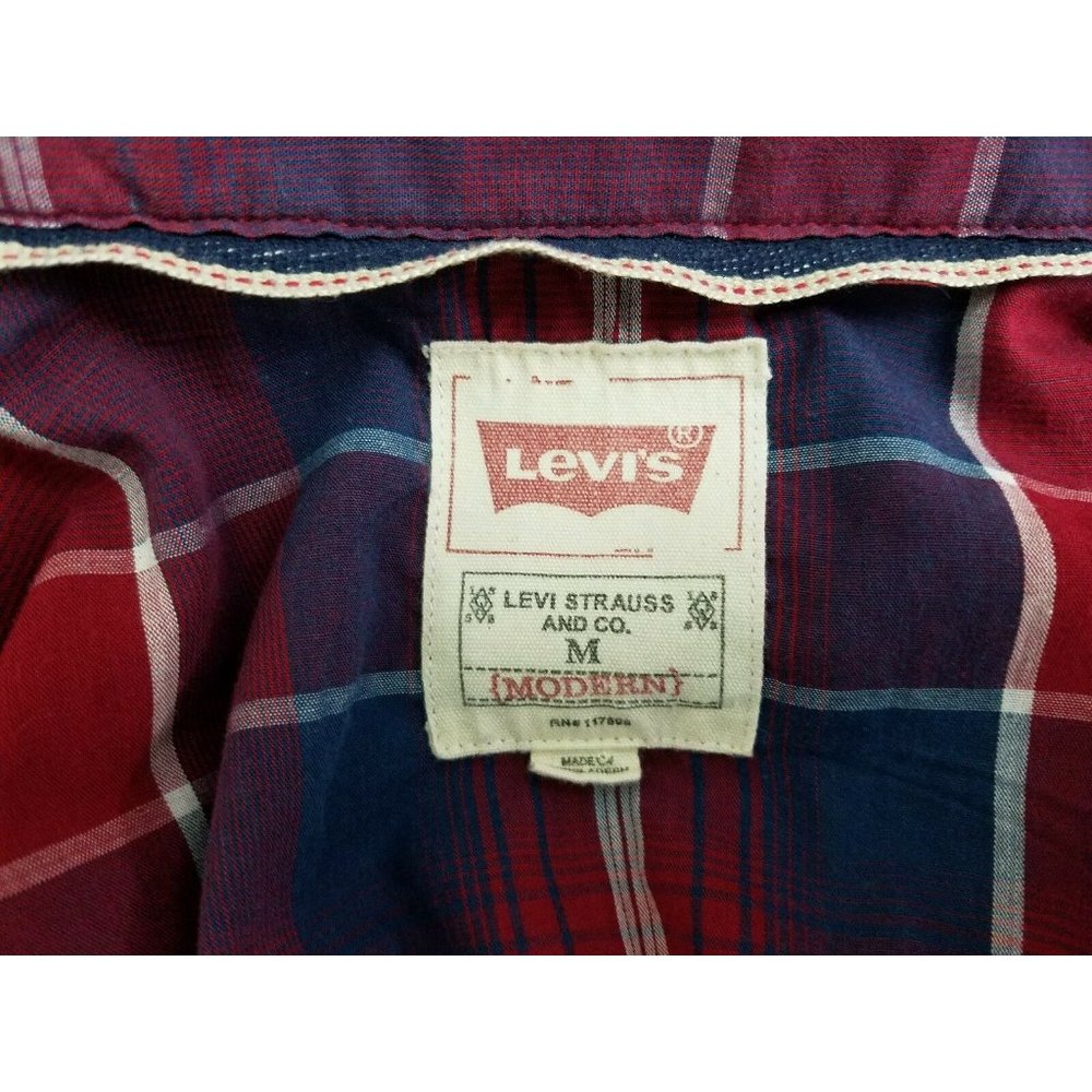 Levi's Strauss plaid shirt button front red blue modern fit Sz M - Picture 7 of 8
